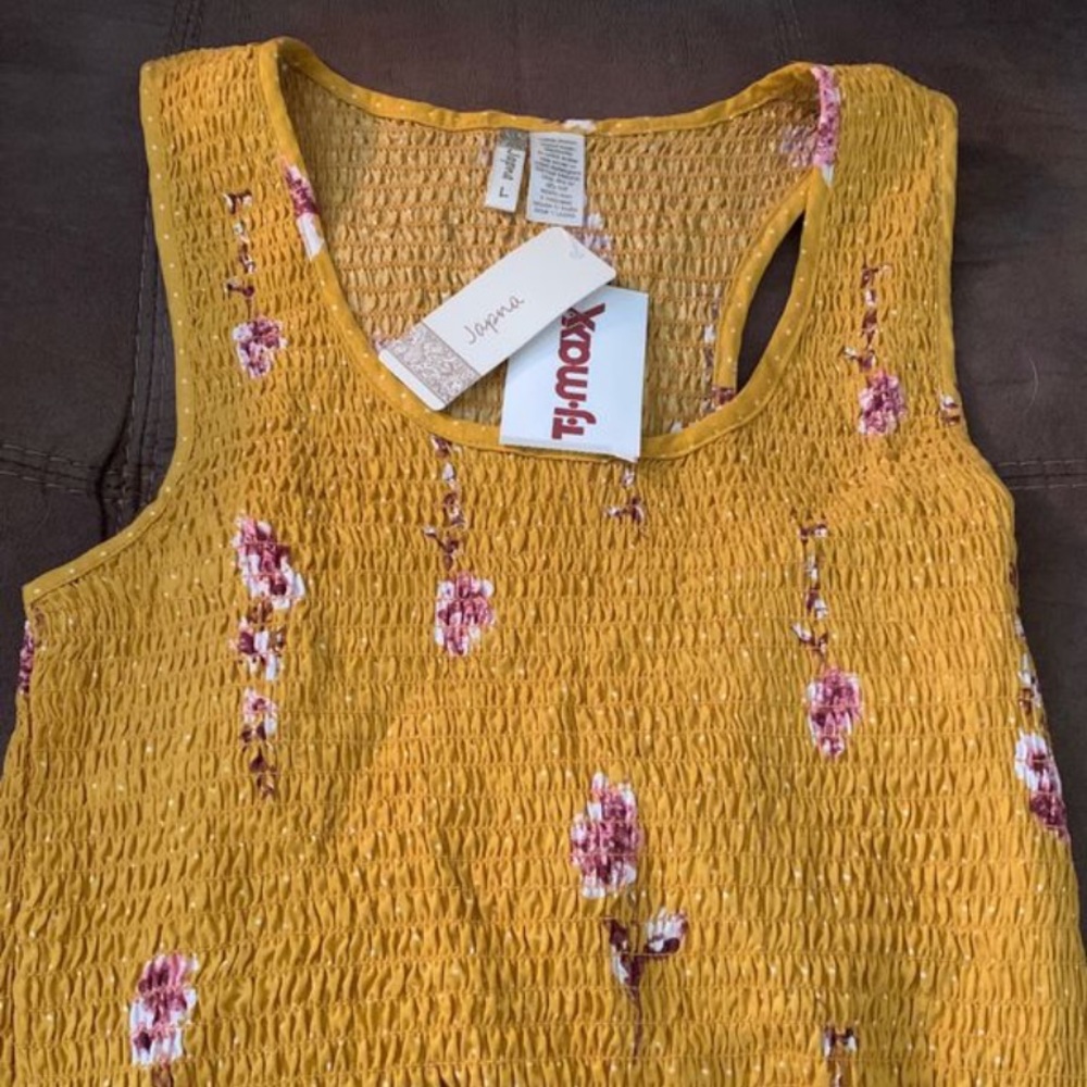 Yellow shirt